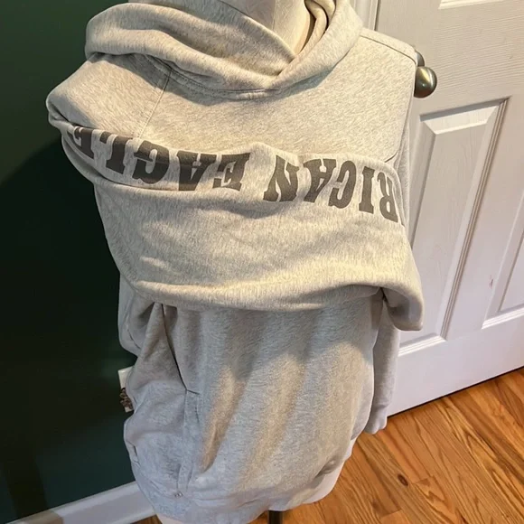 American eagle oversize gray sweatshirt size medium - Picture 2 of 4